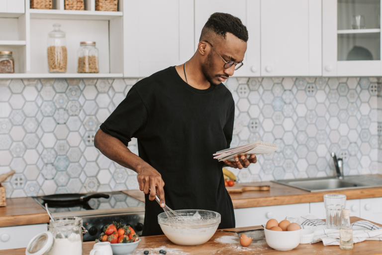 How to Make Healthy Meals at Home on a Budget