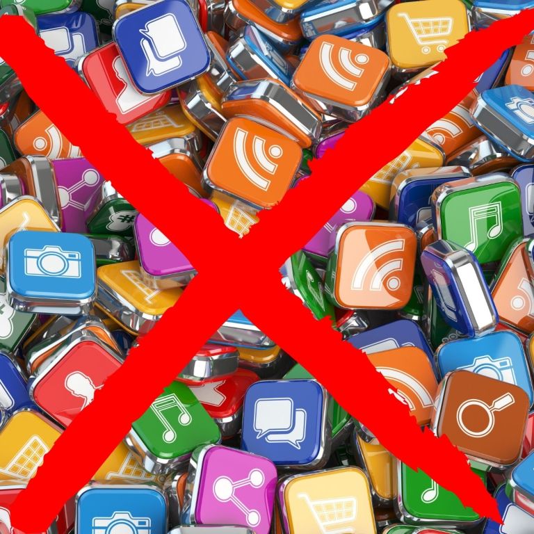 How to Adopt Digital Minimalism in Your Professional Life