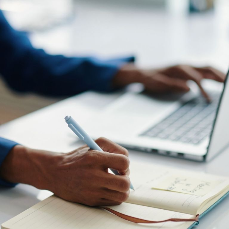 How to Use “Money Dates” to Stay Organized All Year