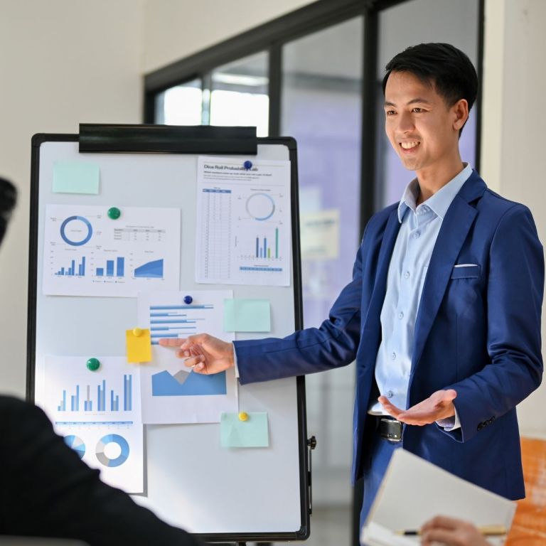 How to Pitch Your Business to Investors When You Don’t Have a Network